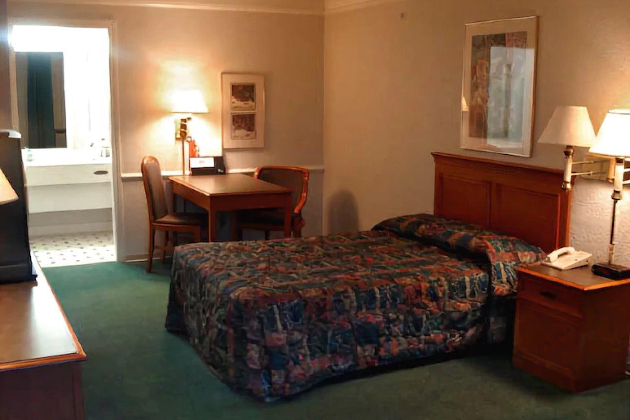 America'S Inn Houston Eksteriør billede